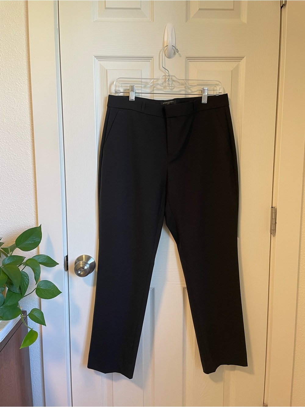 Banana Republic Avery Black Straight-Leg Dress Pants